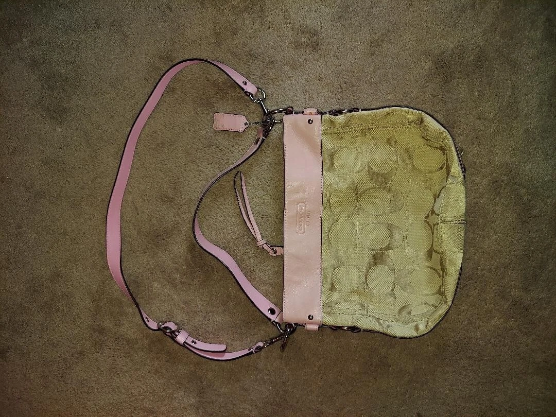 Coach Nolita Wristlet 15 - Pink Clutch