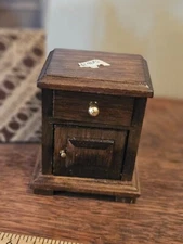 12th Scale Old Stock wooden Dollhouse Concord Nightstand Table Miniature NIB