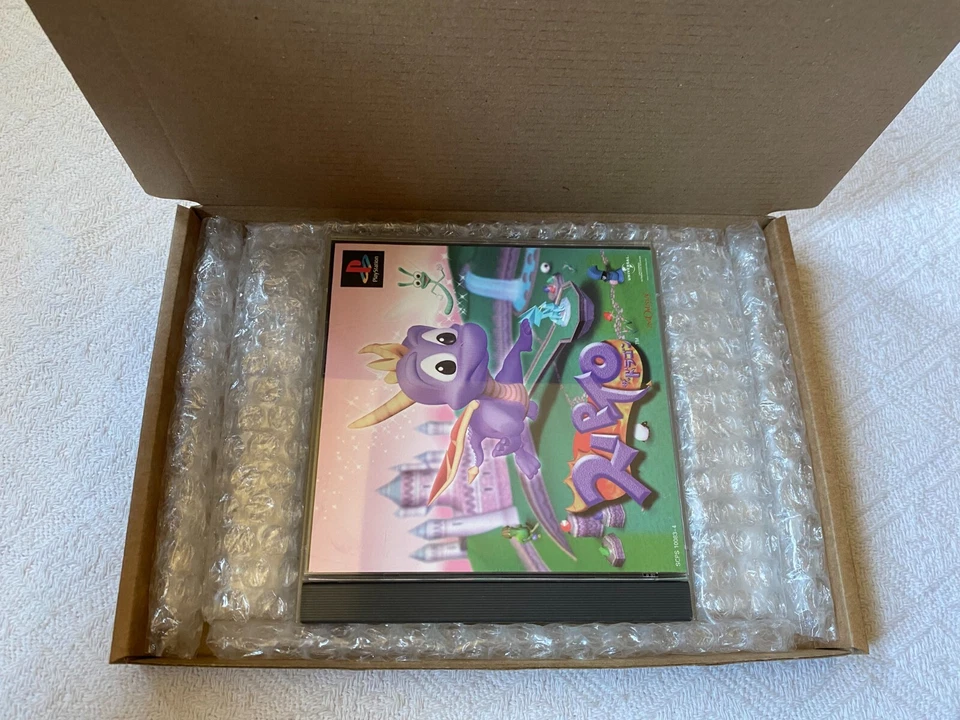 Spyro the Dragon PS1 - NTSC-J Japan VGC with Demo - High Quality Packing - Image 3 of 4