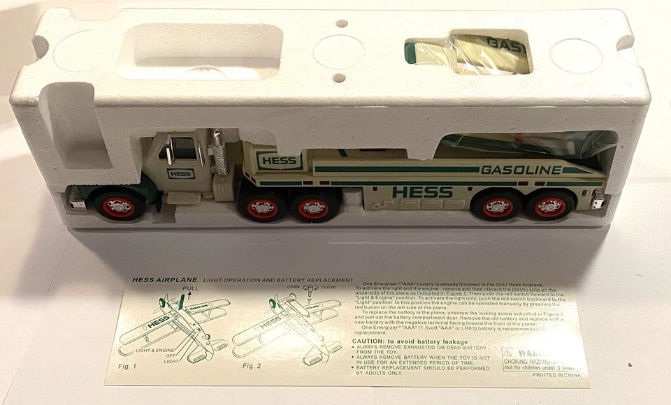 Nuevo camión de juguete y avión Hess 2002 con luces y avión motorizado ¡Gran regalo! Foto 4 de 4
