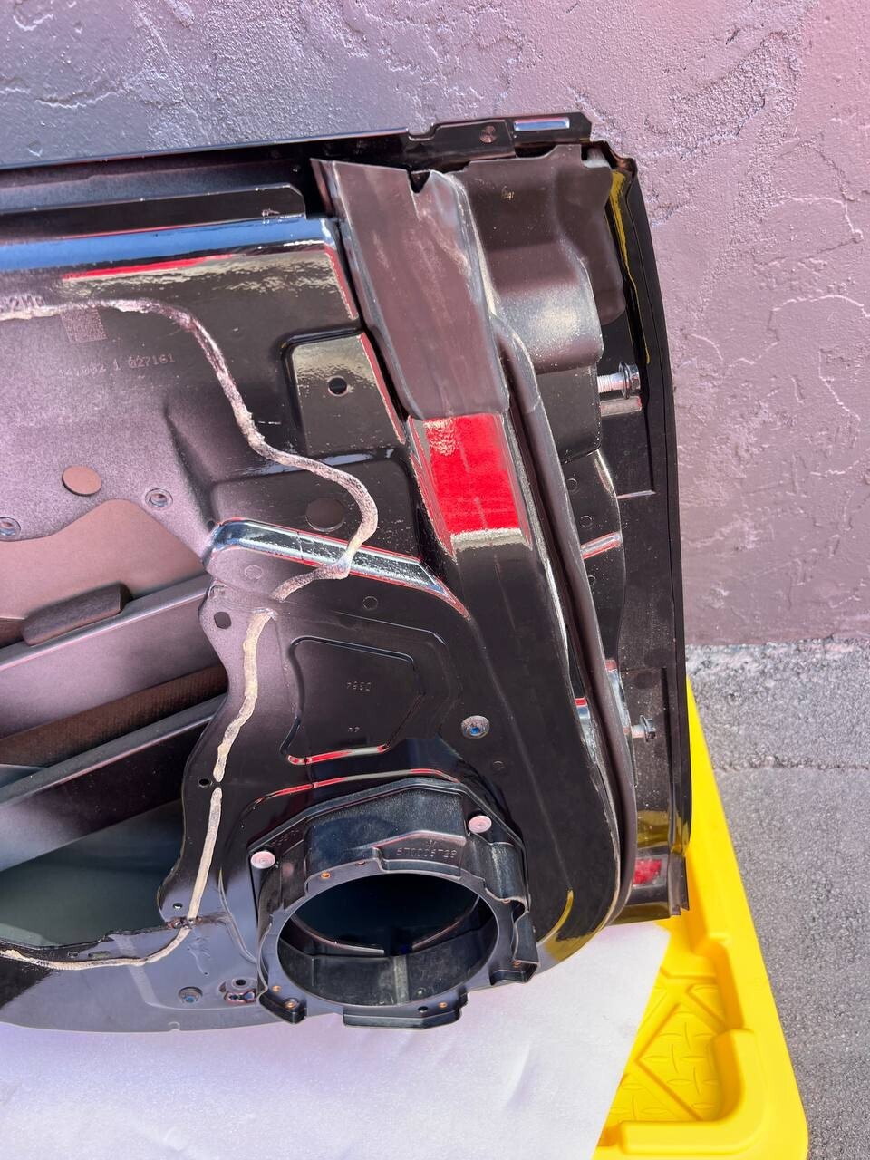 Maserati Ghibli FRONT+LEFT Door shell P/N 670006728