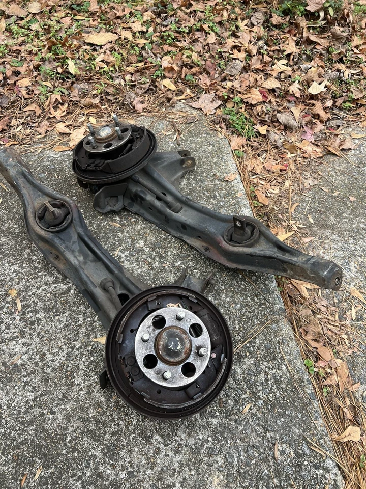 96 97 98 99 00 HONDA CIVIC NUDILLOS TRASEROS HUSILLOS BRAZOS DE ARRASTRE JUEGO TAMBOR NO ABS Foto 2 de 4