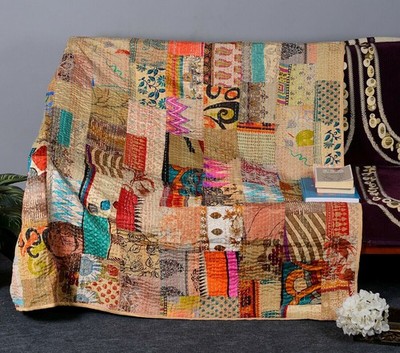 Indische Kantha-Steppdecke aus Seide, handgefertigte...