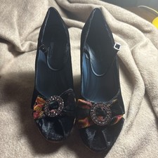 Vintage Via Spiga Velvet Floral And Black Wedge Heels