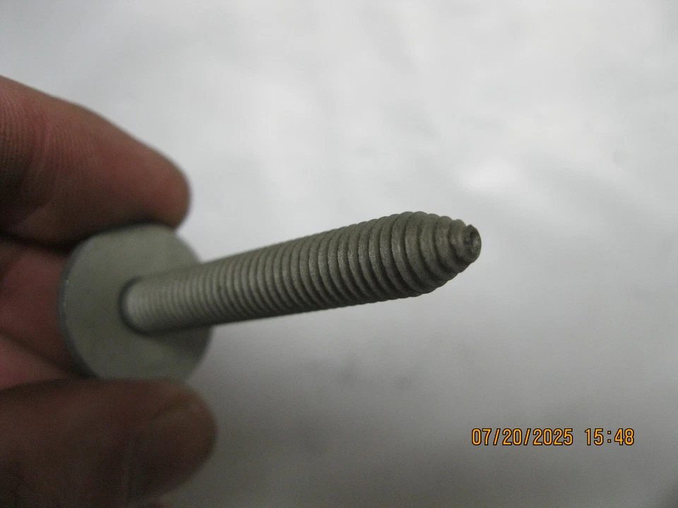 Genuine GM OEM 11516700 Battery Mounting Bolt Foto 3 de 3