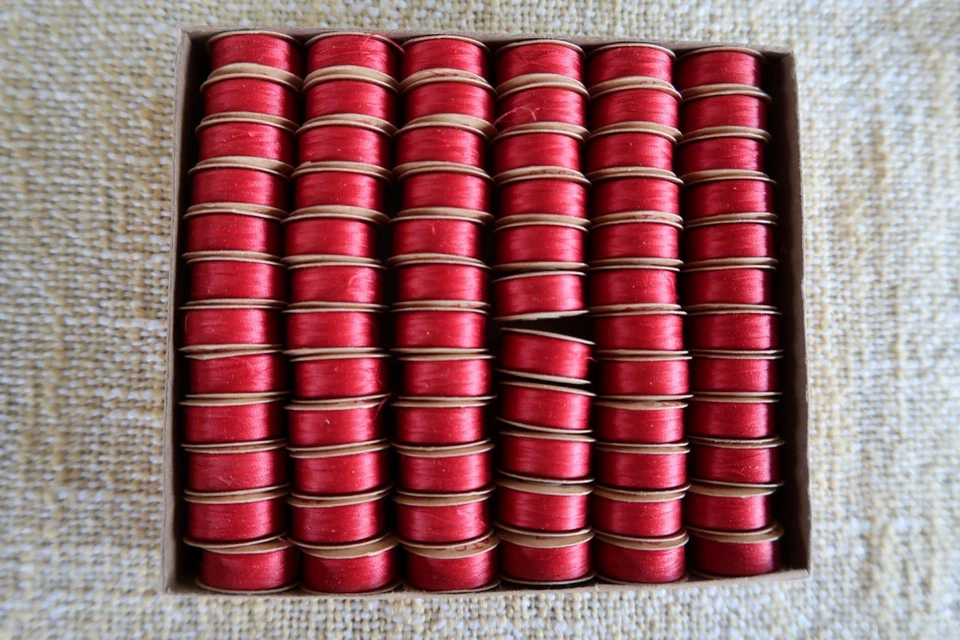 Vintage American Thread Star Disc Bobbins in Box 92 yds ea - Image 3 of 4