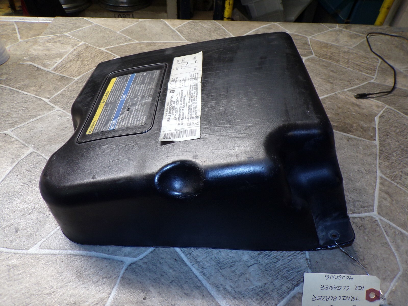 ☼20022004 CHEVY TRAILBLAZER PLASTIC UPPER AIR CLEANER BOX BLOCK HOUSING OEM eBay