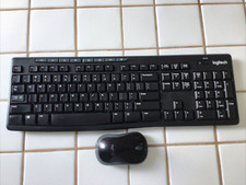 USED Logitech Wireless Keyboard And Mouse 820-006477 GREAT CONDITION