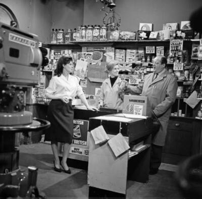 Pat Phoenix Coronation Street Star Elsie Tanner Tv Photo 25