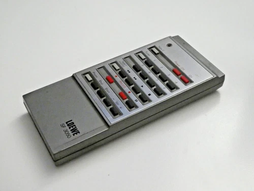 Original Loewe SF 3050 Fernbedienung / Remote, 2 Jahre Garantie