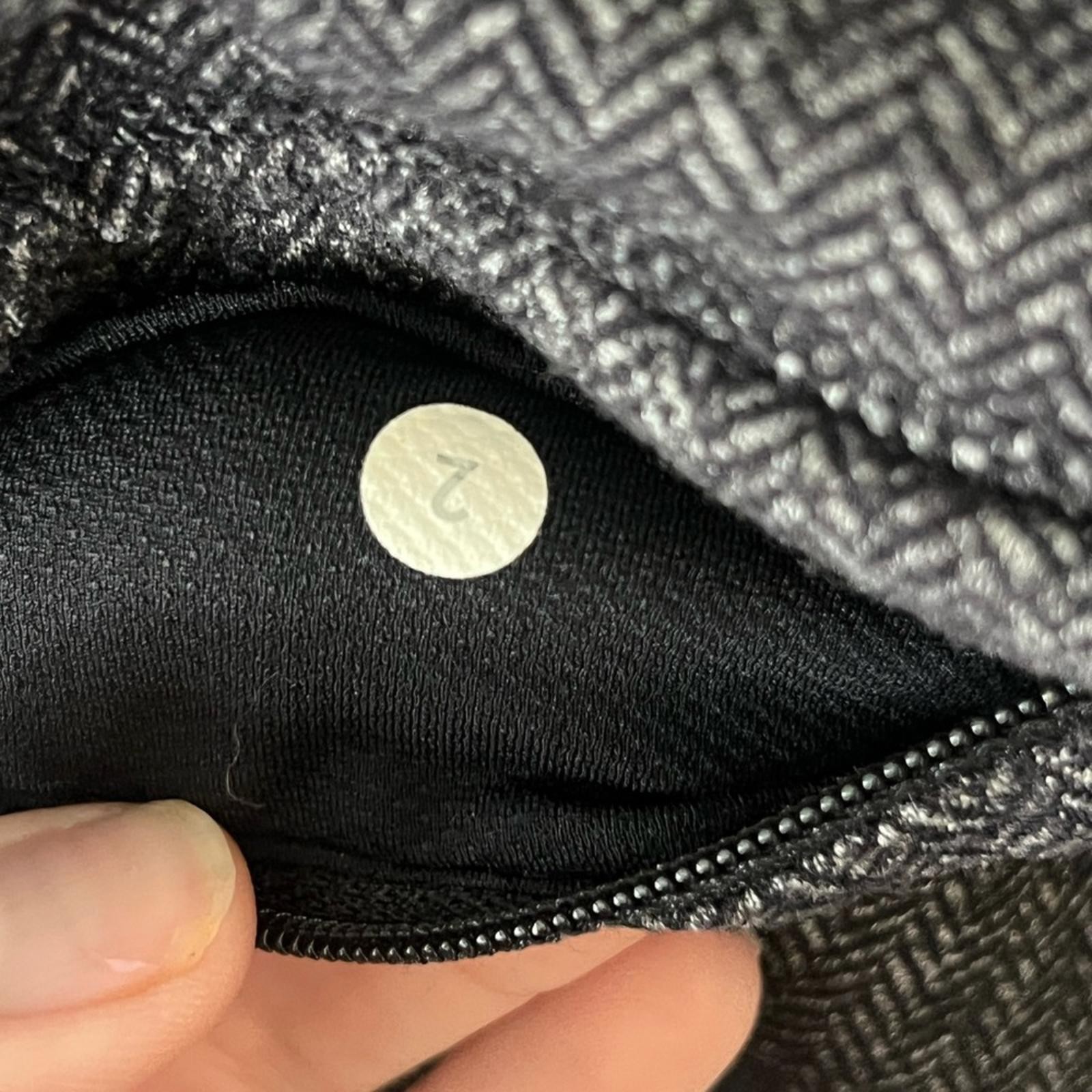 LULULEMON Base Runner ½ Zip Pullover Heathered He… - image 7