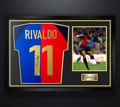 Rivaldo サイン入り Barcelona ユニフォーム ベケット鑑定済 Rivaldo Signed FC Barcelona Nike Jersey Framed Beckett COA Auto