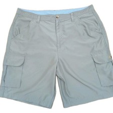 Magellan Outdoors Mens Cargo Fishing Shorts Size 36 Green Khaki Fish Gear...