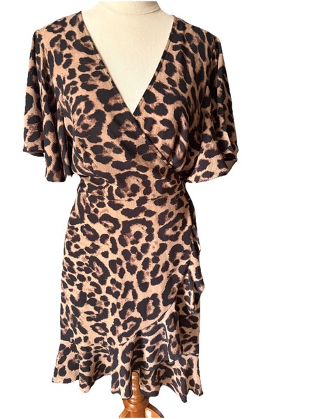 Ladies Size 12 Leopardskin Wrap Dress , With Frill Short Sleeves And Ruffle Edge
