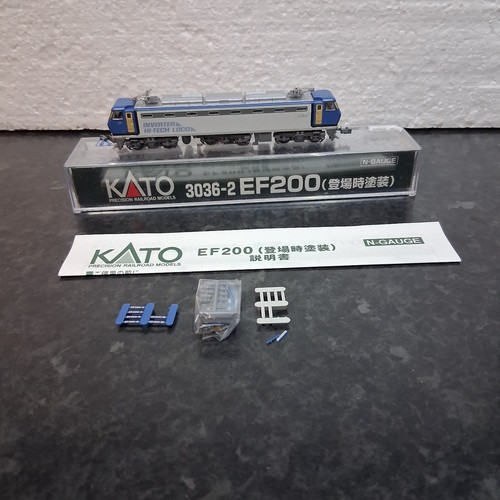 Kato Spur N 3036-2 EF200 Debut Colour. Elektrolok läuft einwandfrei Ref VV22 | Zustand: Used