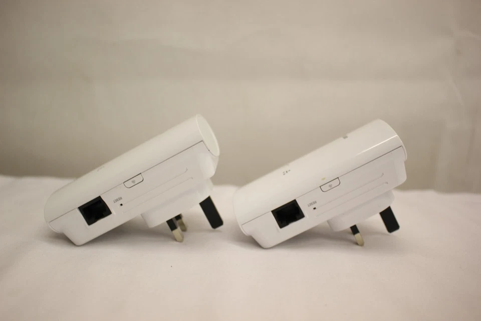 2 X D-LINK DHP-306AV 200Mbps SINGLE PORT ETHERNET POWERLINE WHITE UK PLUG - Image 4 of 4