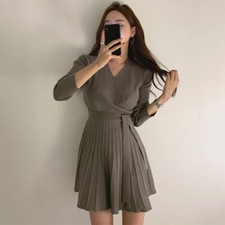 Elegant Crossed V-Neck Lace-Up Waist Long Sleeve Knitted Pleated Dress