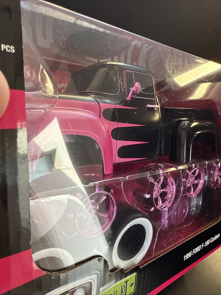 2025 M2 Model-Kit Ground Pounders 1:24 Chase 1956 Ford F-100 Custom in Pink - Image 2 of 4