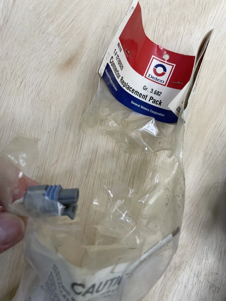 Genuine GM OEM Windshield Wiper Motor 88-97 Regal Cutlass Grand Prix - 22110872 - Image 3 of 4