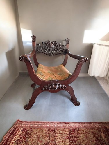 19th Century Antique Mahogany Carved Italian Savonarola Chair