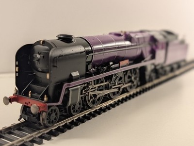 Hornby R30231 HM The Queen s Platinum Jubilee West Country No. 70 ''Elizabeth II''