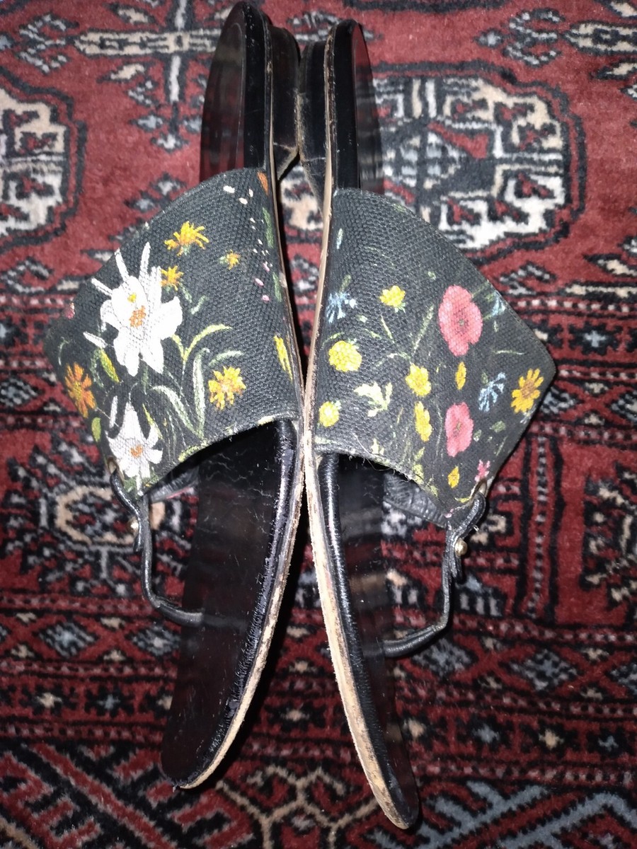 Vtg 90s 2000s Y2K GUCCI leather floral print Black Slide Sandal 