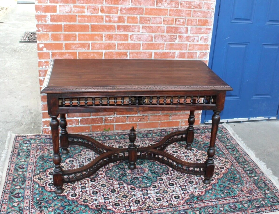 Escritorio Francés Antiguo Roble Bretaña | Mesa de Oficina Estilo Gótico Tallada Foto 2 de 4