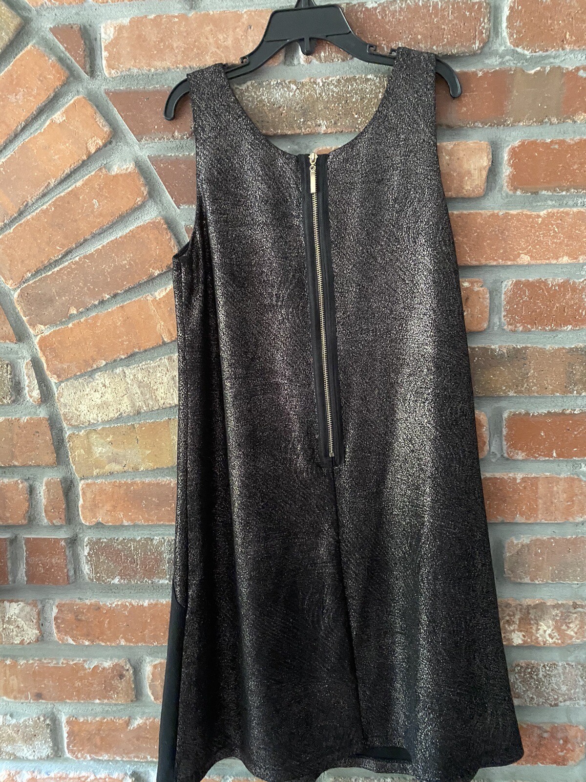 Picture 2 of 5