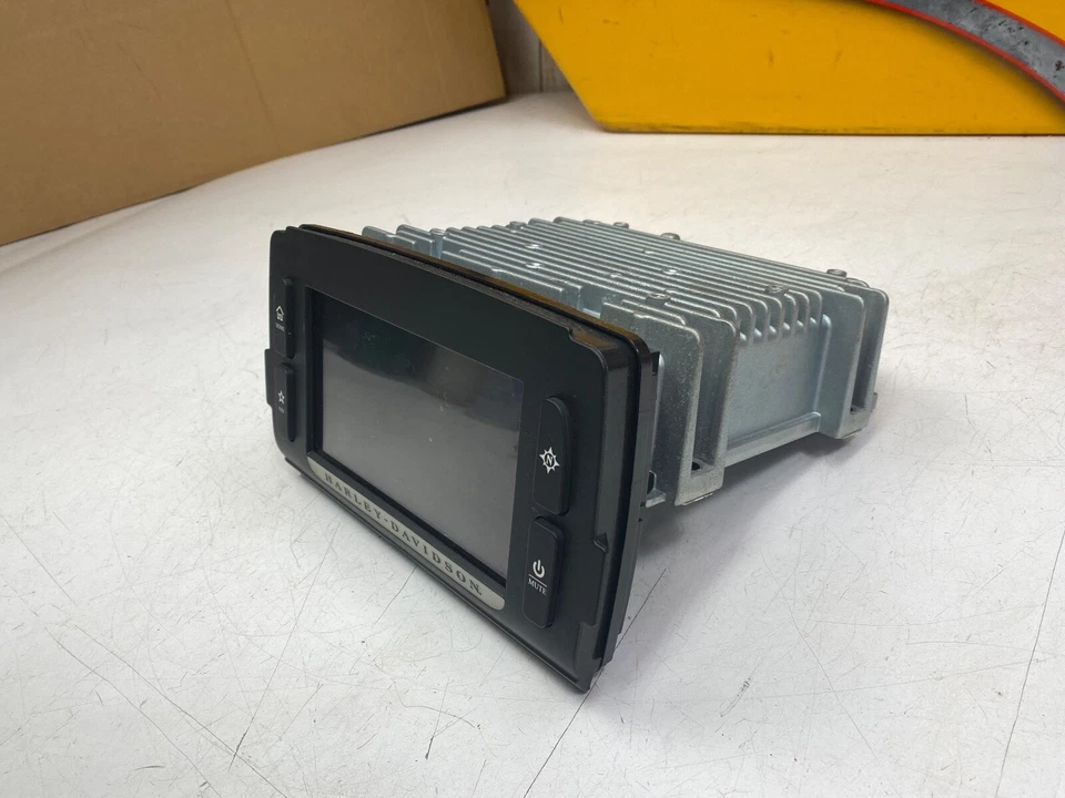 Genuine 14-23 Harley Boom Box 6.5 GT GPS Radio OEM factory - Image 3 of 4