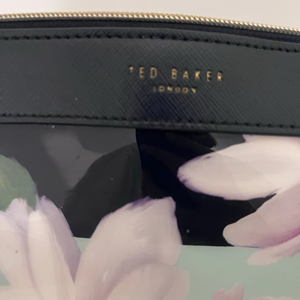 NOVA Bolsa Pequena de Maquiagem Cosmética Ted Baker Magnolia - Azul Marinho, Floral - Imagem 3 de 4