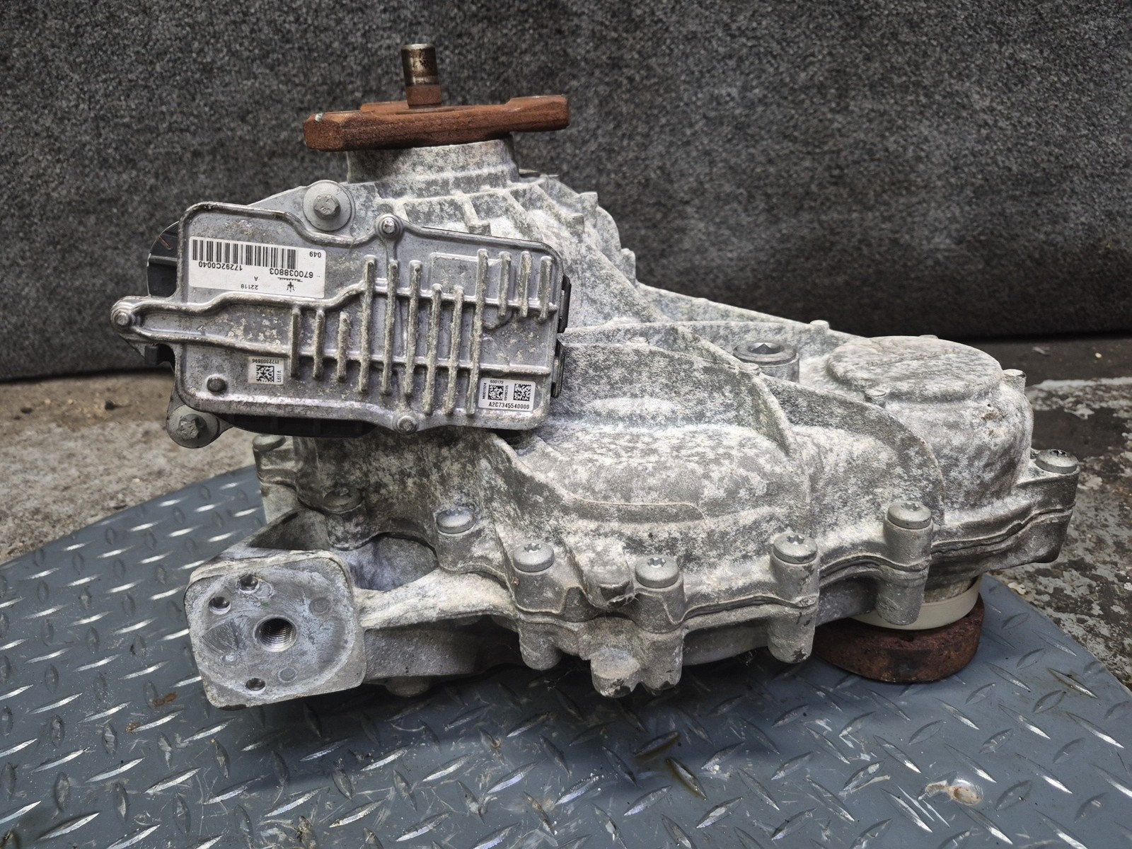 Maserati Levante 2017-2020 Transfer case P/N 670038072