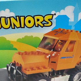 LEGO 4652 4 Juniors City Tow Truck 2003 With Driver
