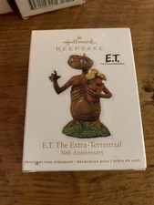 Hallmark Keepsake Ornament 2012 E.T. ET The Extra-Terrestrial 30th Anniversary