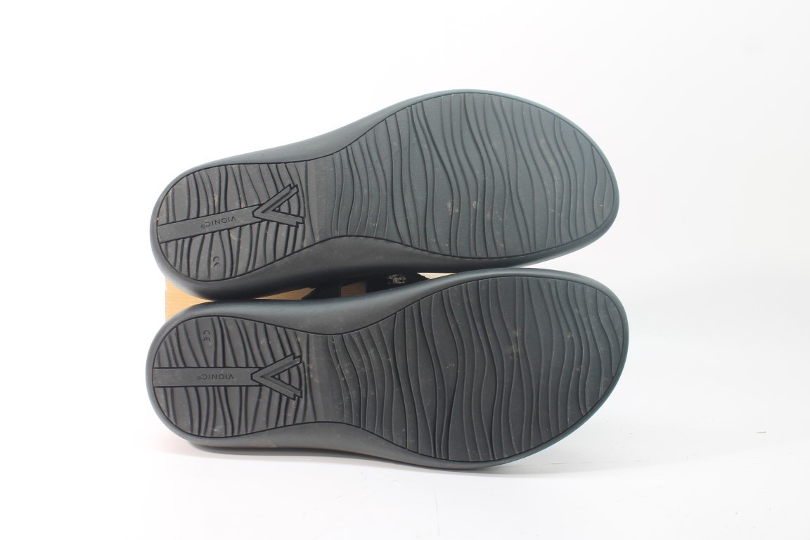 Vionic Women's Activate Sandals Floor Sample - image 5
