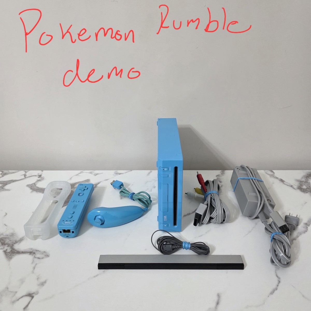 Nintendo Wii Video Game System Blue Console Bundle RVL-101 Tested