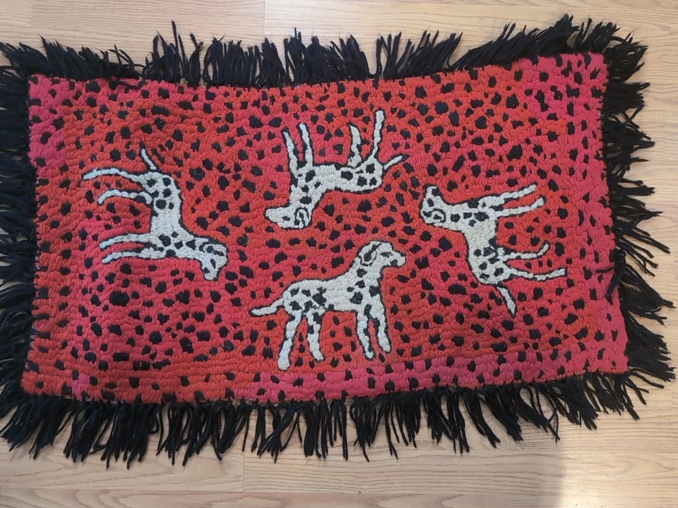 Dalmatians Dog Hooked Rug Antique American Fringed Table Mat Folk Art - Image 2 of 4