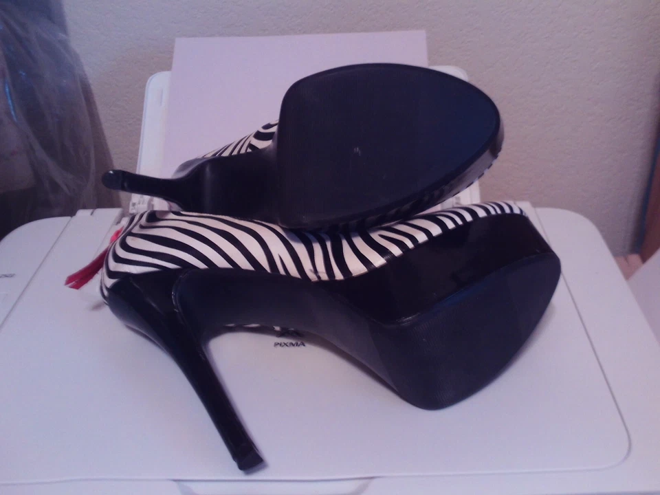 Material Niña Talla 8.5 Marcel Cebra Stiletto Plataforma Tacones 5" Madonna Rosa Caliente Foto 4 de 4