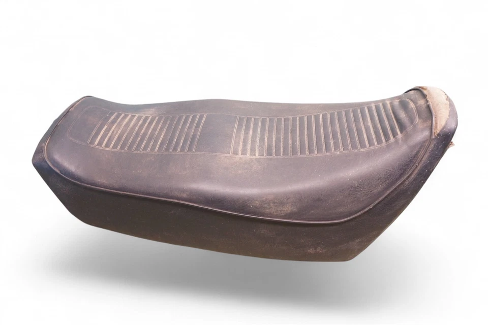 1982 Yamaha XZ550 Vision xz 550 OEM seat Y176 *AHS2 - Image 2 of 4