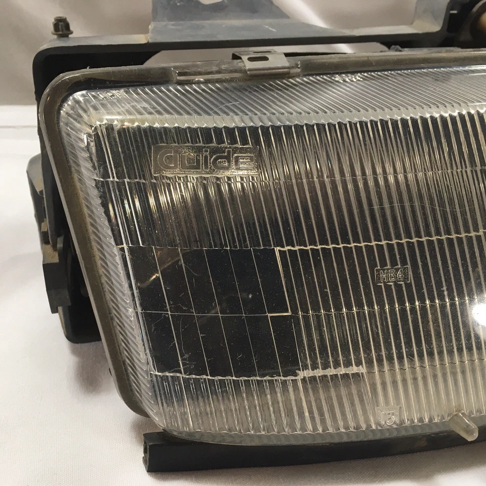 Faro derecho derecho Chevy Corsica Pontiac Beretta 90-91 Tempest 1989-1996 OEM Foto 2 de 4