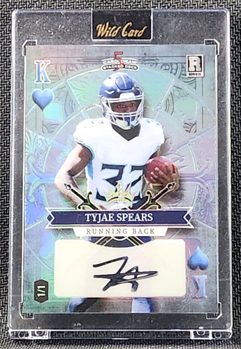 Tyjae Spears 2023 Wild Card 5 Card Draw Stacked Deck 1/1 Auto King Of Hearts RC - Picture 2 of 3