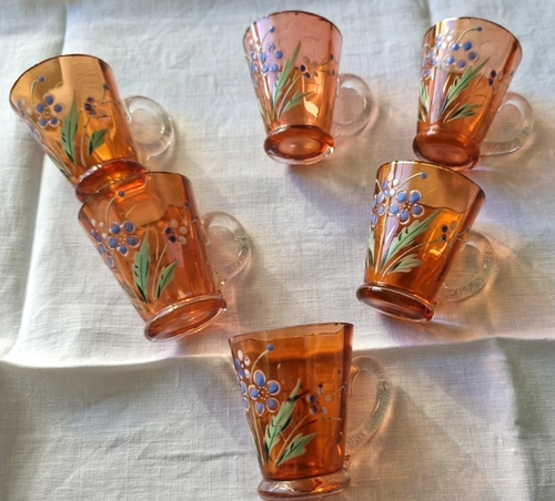 UN ANCIEN VERRE A Aperitif Digestif Liqueur Bouquets De Fleurs Graves