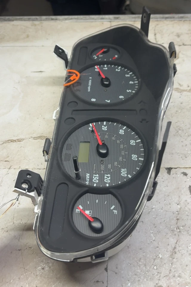 2003-2004 HYUNDAI SANTA FE 3.5L MPH Speedometer Instrument Cluster Gauges 168K - Image 4 of 4