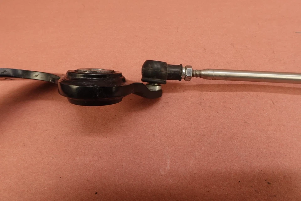 2014 11-17 Triumph SPEEDMASTER Shift Shifter Pedal Linkage Rod Arm - Image 3 of 4
