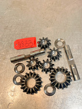 John Deere 5000 Series Tractor Differential Spider & Bevel Gear R258453
