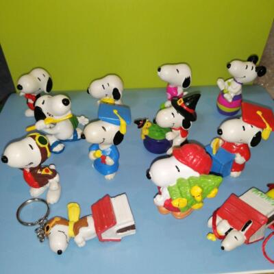 Set Of 13 Vintage Snoopy PVC Figures | eBay