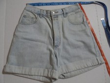 VINTAGE WOMENS NO BOUNDARIES DENIM HIGH WAIST SHORTS, SZ9/10 SEE MEASURMENTS