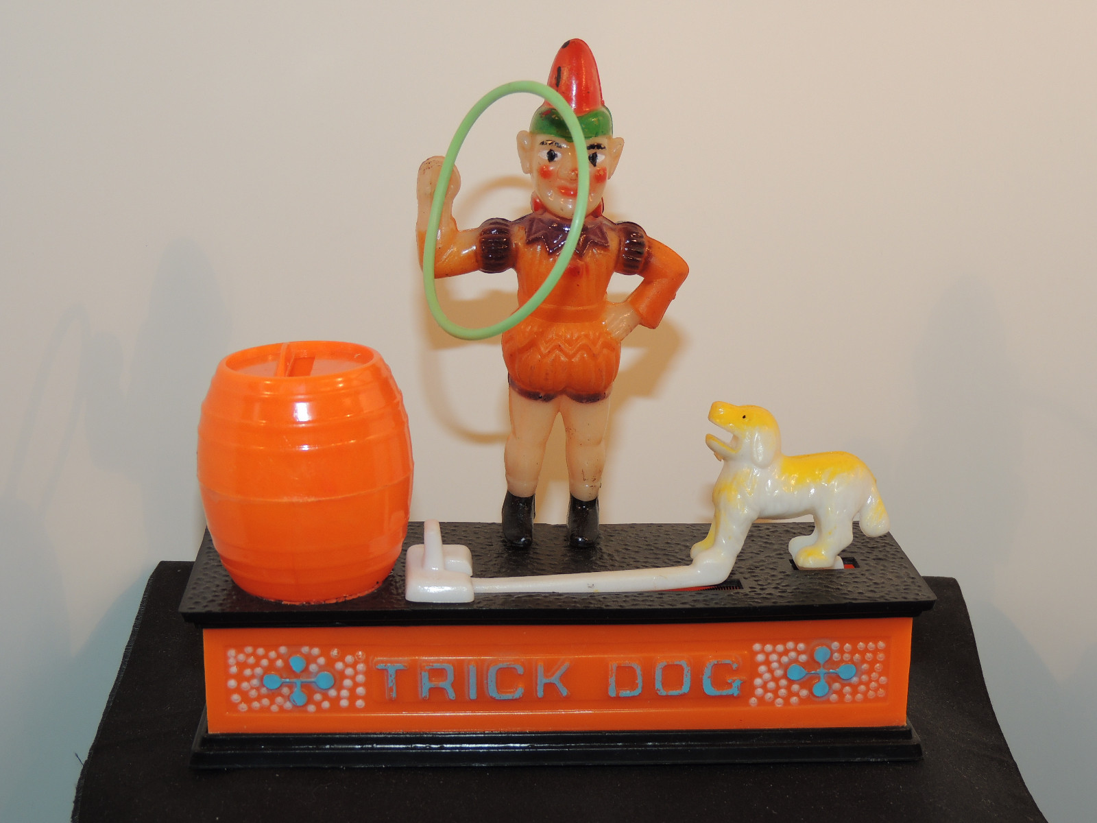 Trick Dog Jumps through Hoop Plastic Bank over 6 inches long (10005) eBay
