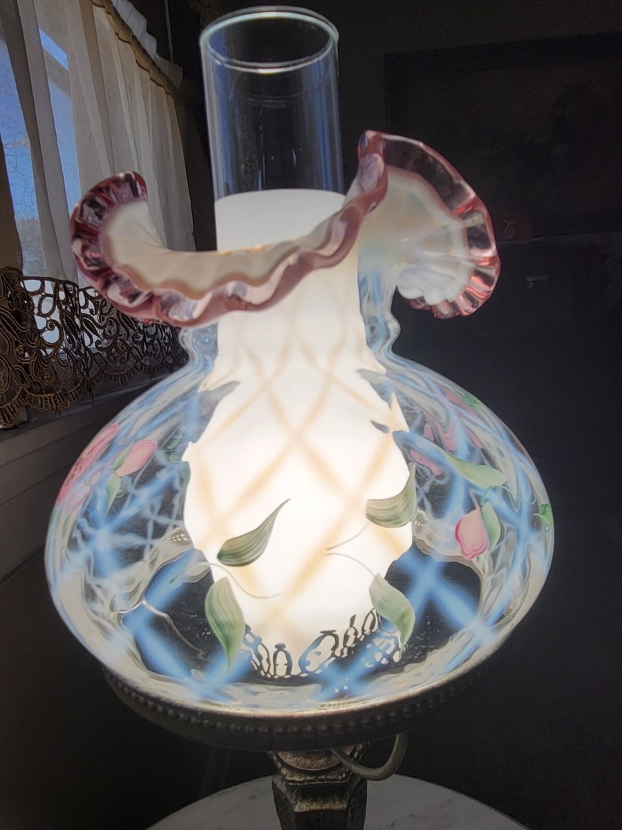 FENTON GLASS OPAL DIAMOND OPTIC TRELLIS PINK CREST LAMP HP