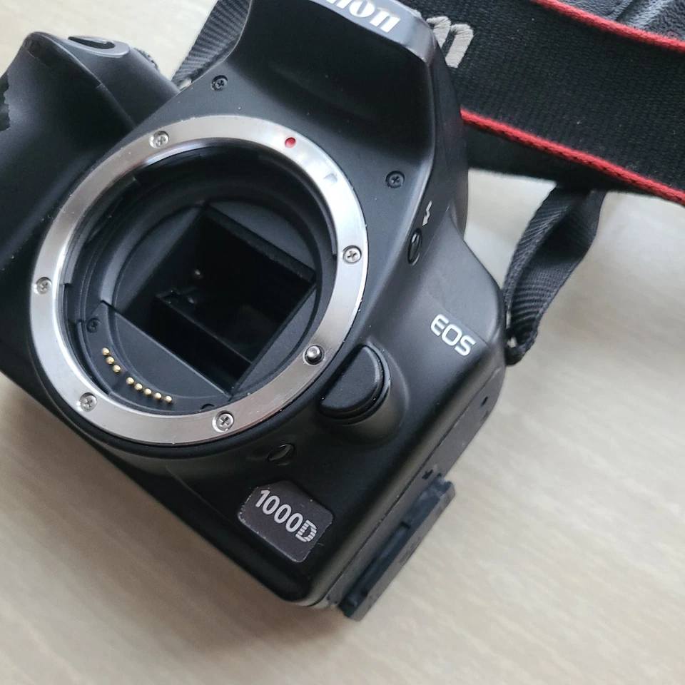 Canon EOS 1000D, photo 3 of 5