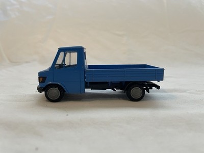Conrad No. 3062 Mercedes Benz 207D 307D Pickup Truck